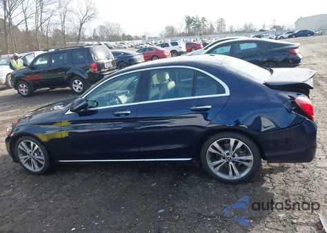 2019 Mercedes-Benz C 300 из США, поврежденный, VIN 55SWF8DB9KU302764